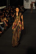 Model walks the ramp for Tarun Tahiliani at Wills Lifestyle India Fashion Week Autumn Winter 2012 Day 2 on 16th Feb 2012 (42).JPG